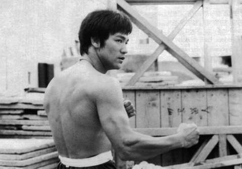 Bruce Lee weight training lats back 1