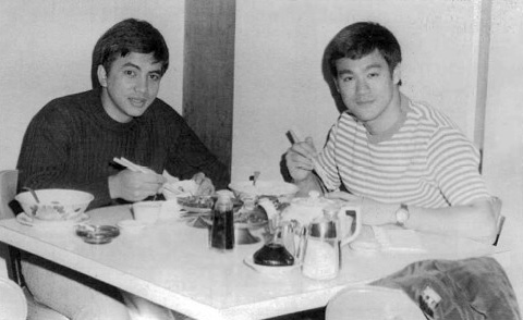 Bruce Lee diet plan nutrition eating Bruce Lee Chinese food with friend